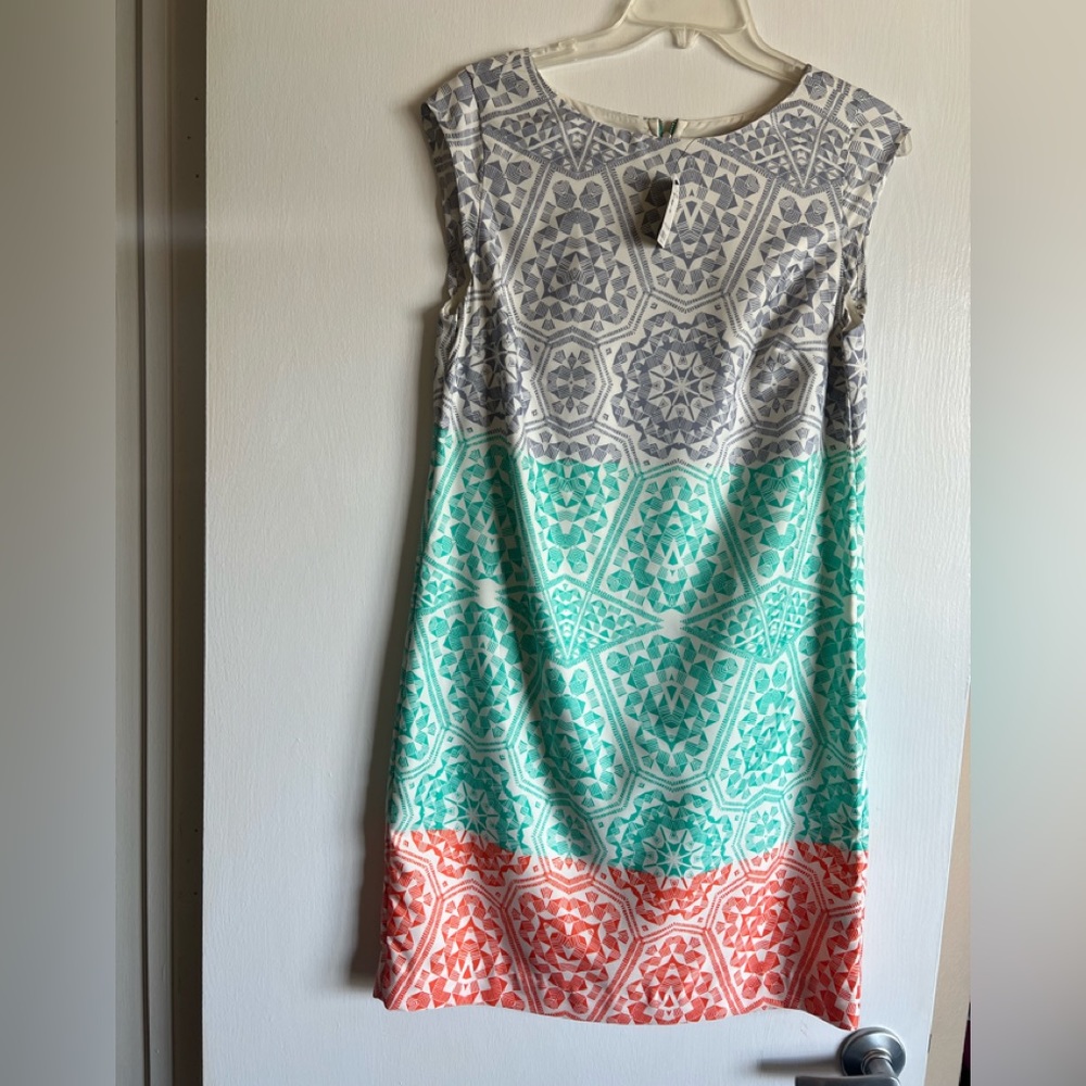 The limited dress size S
